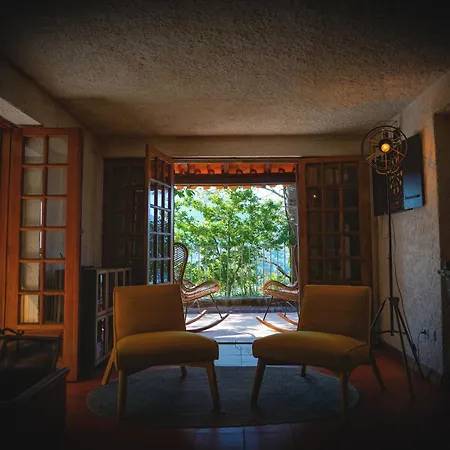 Villa Refúgio Da Caniçada - T4, Piscina Aquecida Gerês