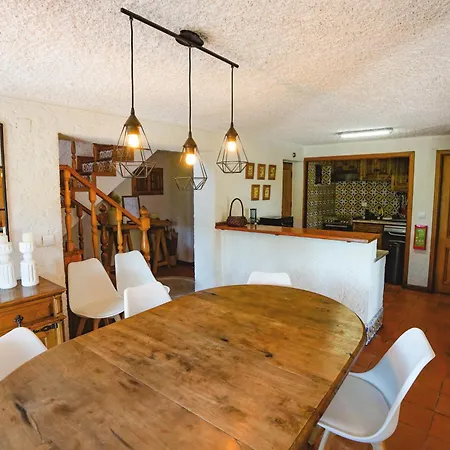 Refugio Da Canicada - T4, Piscina Aquecida * 제어스