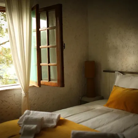 Refugio Da Canicada - T4, Piscina Aquecida Villa